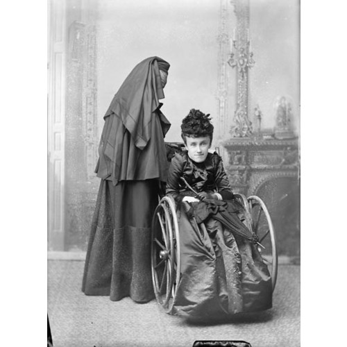 Original title:  MIKAN 3467536 MIKAN 3467536: Baroness MacDonald of Earnscliffe and daughter Mary. May 1893 [56 KB, 423 X 580]