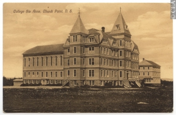 Titre original&nbsp;:  CP592 | Ste. Anne College, Church Point, N.S. | Postcard | M. E. &amp; Company